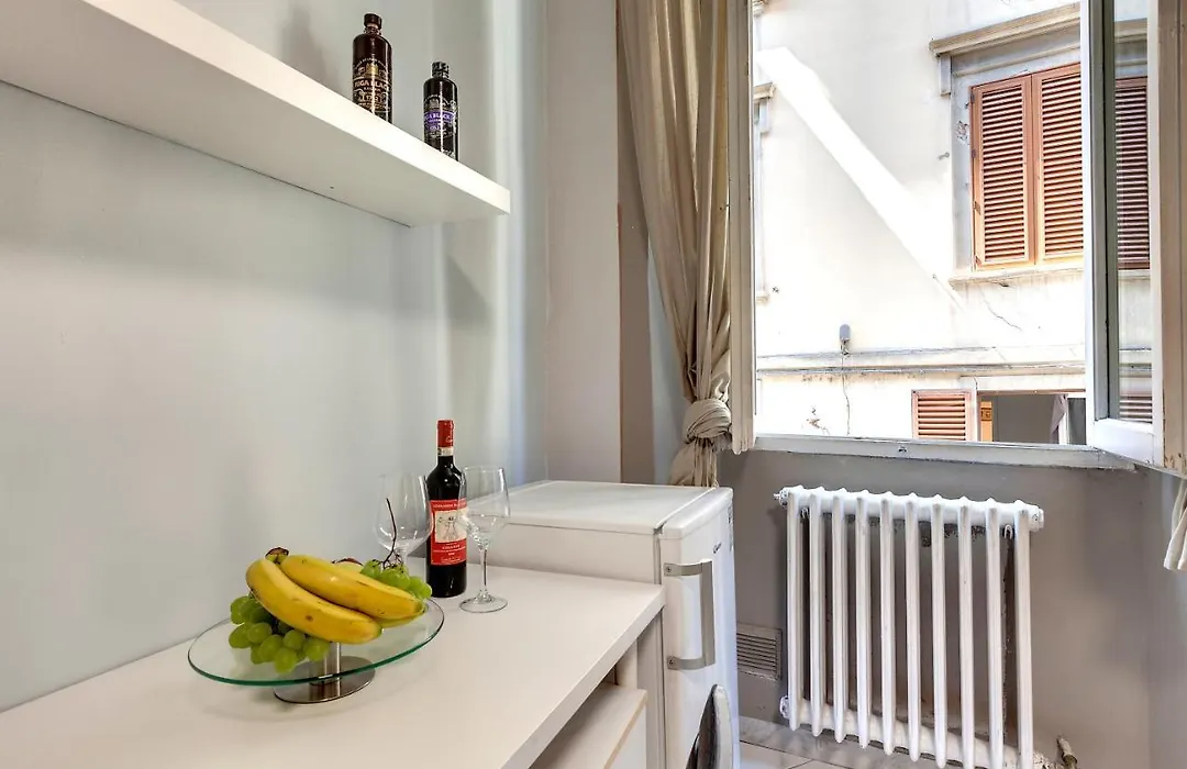 Uffizi Apartment-1
